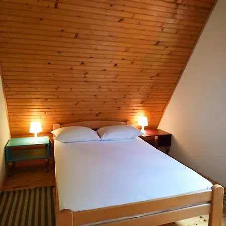 Zaovine 27 * Bajina Basta